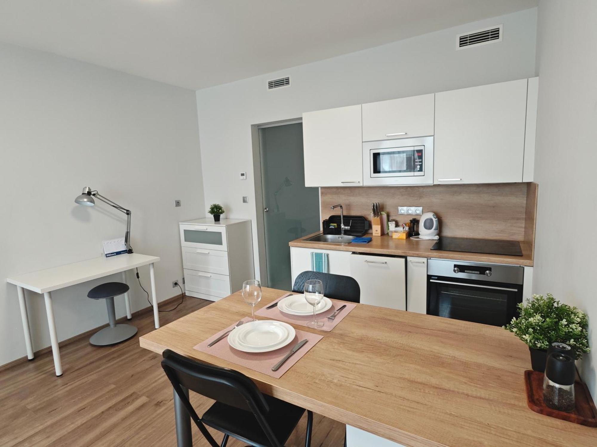 Comfort Flat With Great Location Praga Exterior foto